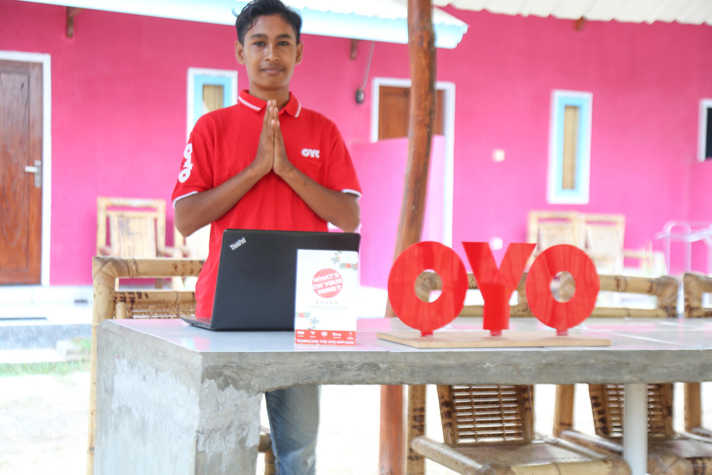 Oyo 1662 Zury Homestay Kuta  Exterior foto